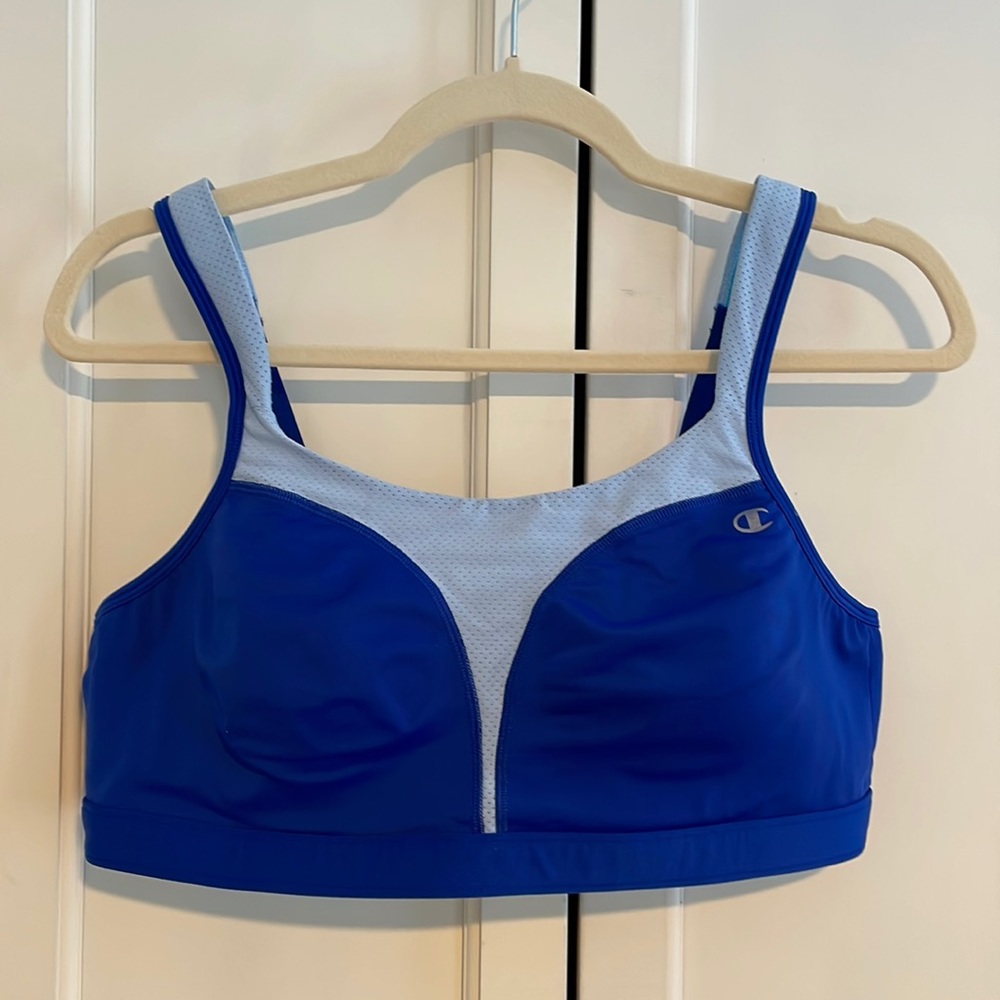 Champion Sport Comfort sports bra size 40 C, used once, excellent condition.